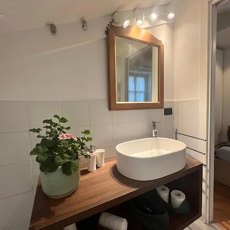 Acadamis - Cleopatra Apartment