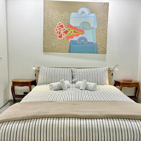 Acadamis - Cleopatra Lägenhet