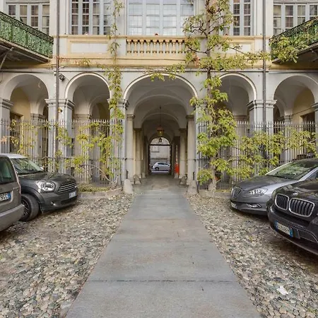 Acadamis - Cleopatra