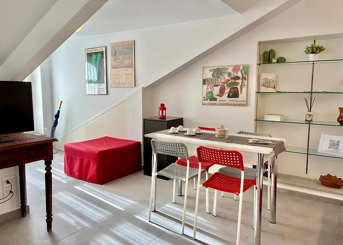 Acadamis - Cleopatra Turijn