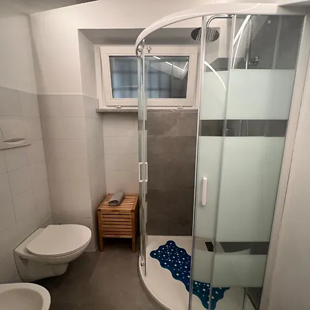 Acadamis - Cleopatra